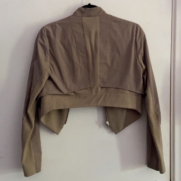 BCBG MAXAZRIA Tan/Green Hued Jacket - Picture 4 of 6